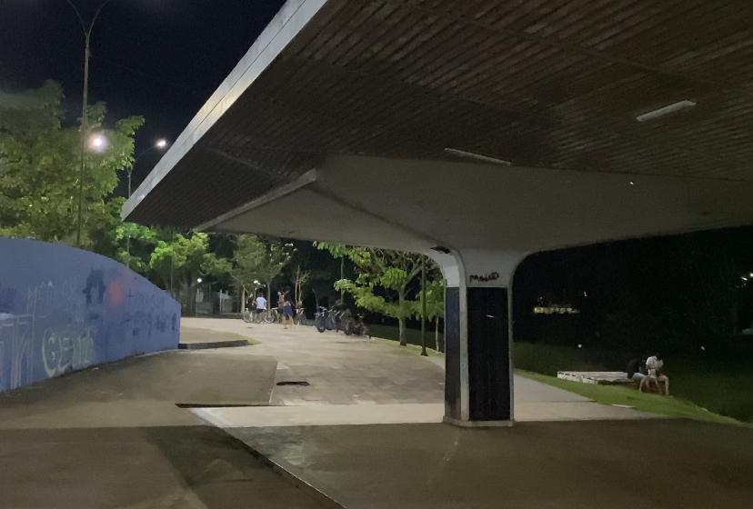 Memorial às Vítimas da Covid-19 às margens do Lago do Amor, em Rio Branco, é alvo de vandalismo e abandono do poder público